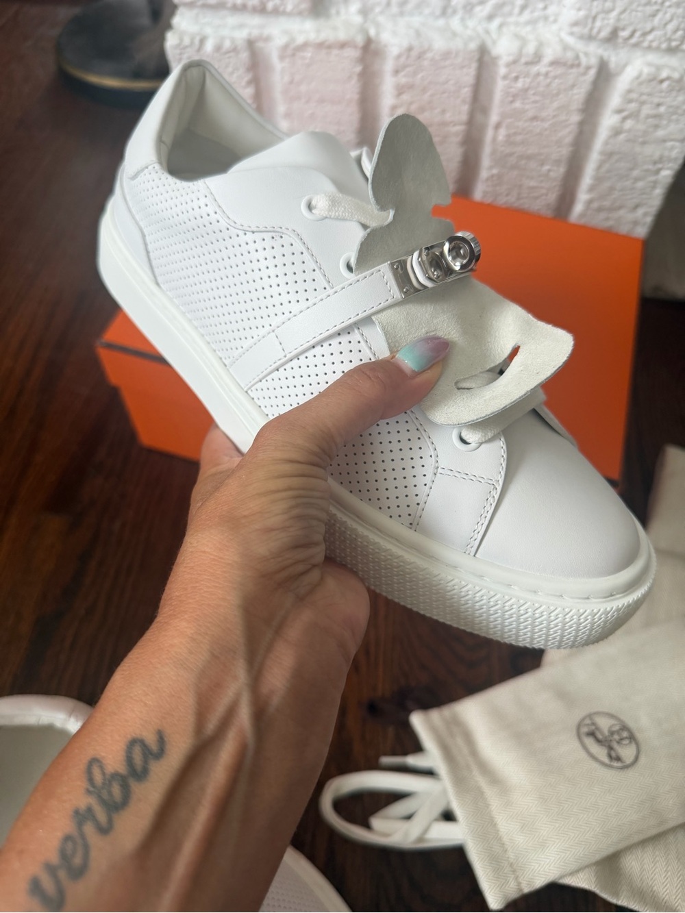 BRAND NEW! Hermes Day Sneaker. White perforated leather. Size: EU 39/US 8.5. - Picture 8 of 14